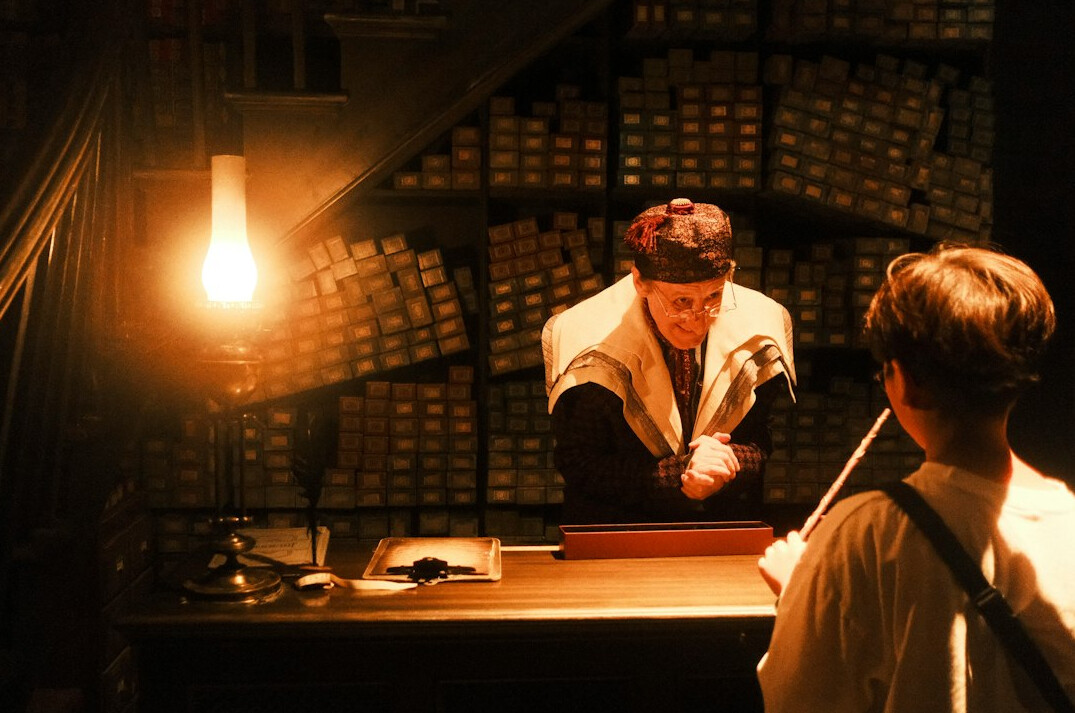 detective investigating a case
